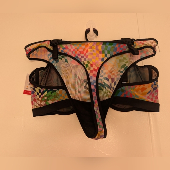 Parade Expressive 2 Set Piece Bra And Thong - Picture 10 of 11
